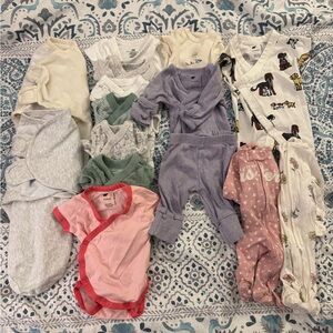 15-item Preemie Girl Bundle [swaddles, zippies, onesies, sets]